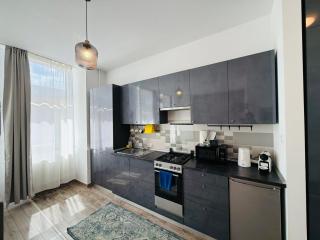 Sunny Studio Apartment - 1