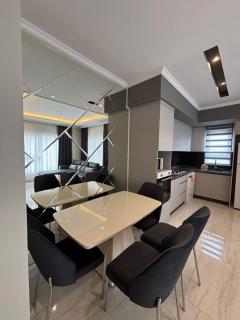 Luxuswohnung in Alanya mit 270 Grad Panoramablick auf Berge und Fluss - 1