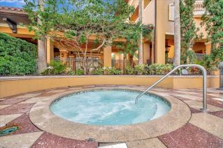 2BR Sleeps 6 Pool Hot Tub Arcade 10 Mins to Disney - 2