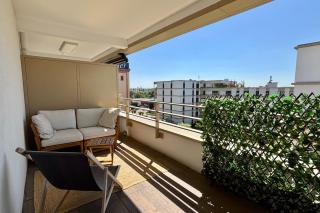 Schiltigheim 6th Floor Studio with Terrace - 8