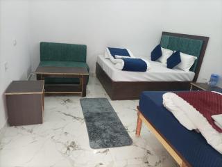 Hotel The Himalaya - 2