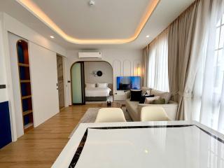 Above Element Residences Apt 707 - 9