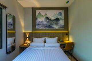 Front One Budget Hotel Tirtonadi Solo - 9