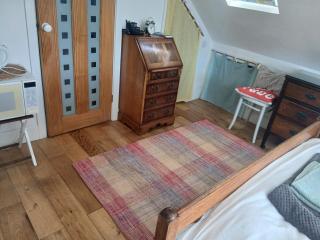 Spacious, pretty double room with ensuite near sea - 9