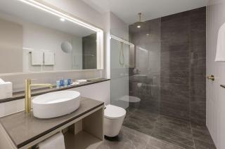 Ocean Meriton Suites - 2