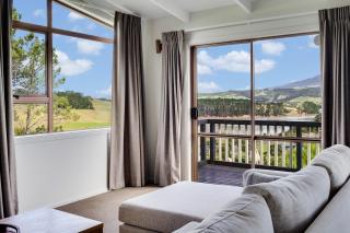 Kaitoke Vista - Raglan Holiday Home - 3