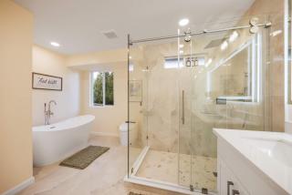 Bellevue Family-Friendly 4BR Home Near Issaquah - 8