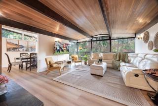Bellevue Family-Friendly 4BR Home Near Issaquah - 2