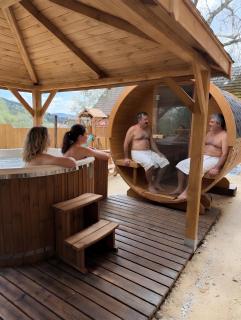 KLOBUCKÉ RETRO bydlení a wellness - 3
