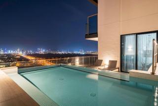 GuestReady - Sky-High Luxury with a Private Pool - 7