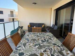Appartement dans résidence avec piscine - 2