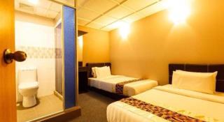 RAINFOREST Budget Stay - 1