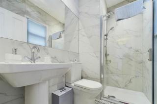 Charming 3-Bedroom House in Central Keswick - 1