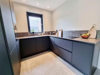 Luxurious detached water villa with jetty - 9