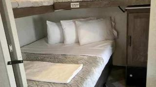 Family-Friendly Spacious RV Suite with Modern Kitchen, Fireplace & Private Deck Near Williams, Arizona - 3