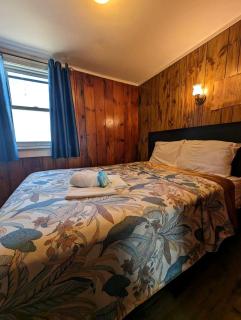 Private Beach Access From Your Oceanfront Cottage Stay in North Truro, Massachusetts - 5
