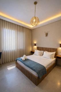 New Dark Forest Apartment! 3mn Walk to Beach, Private Balcony, Shared Rooftop, Free Parking & Remote Desk - 7