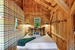 Cozy Woodland Cabin Retreat – Peaceful Escape in Nature in Bethel, Maine - 6