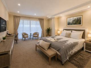 Airport View Motels - 7