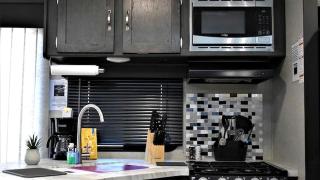 Modern Pet-Friendly RV Suite with Private Deck, Firepit & Full Kitchen near Williams, Arizona - 9