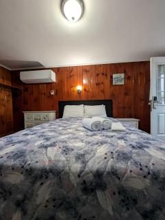 Bright Seaside Cottage with Panoramic Views in North Truro, Massachusetts - 6