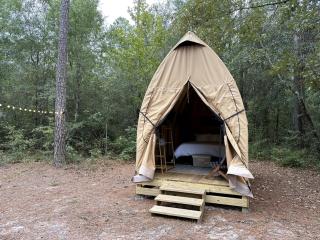 Cozy Luxury Canvas Cabin with Private Fire Pit and Outdoor Grill Near Branchville, South Carolina - 8