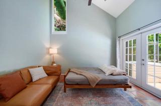 Serene Vacation Home with Screened Pool & River Access Near Beaches, Dining & Shopping in Jupiter, Florida - 8