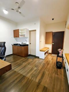 Baywoods Flat - 6