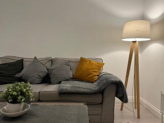 Shoreditch, London Stylish Two-Bedroom Apartment - 2