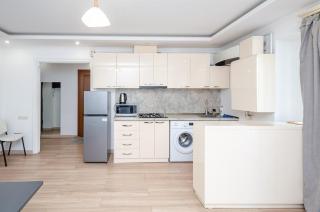 21Great apartment near Republic Square with a balcony - 7