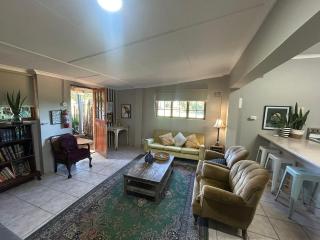 Mariri Farm Cottage - 9