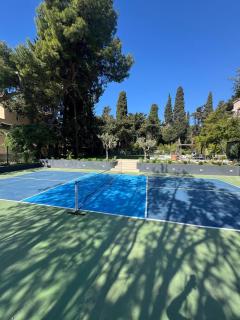 Seaside Zitta apartment & pickeball court - 1