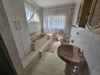 Aloe Tree Guest House - 8