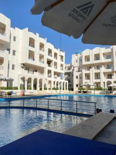 Santorini North Coast Resort is not for Egyptian singles - 5