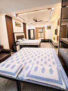 Sheoran Niwas Cozy Comfortable Stay - 7