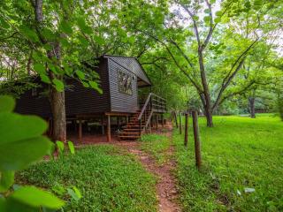 Buhleni Farm Chalets - 8