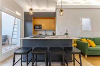 Penthouse with Terrace & Sea Views - City Center - AC - 5