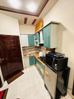 Modern 2-Bed W-lounge & 2 baths "DHA phase 6 KHI" - 1