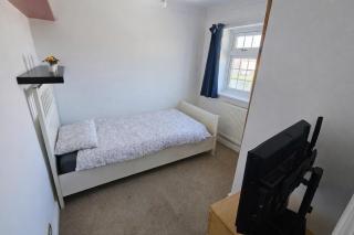 ValueStays Comfortable Rooms Windsor Legoland Heathrow - 6