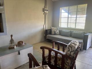 Silver Oaks Pet Friendly Cottage - 6