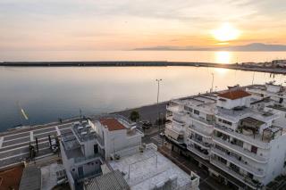 Kalamata Coastal Nest Modern Seaside Escape - 9