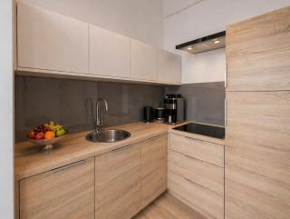 Skylight Loft in City Center with AC - 4