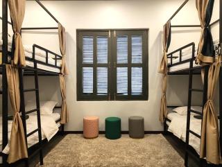 Nam Phou Hostel - 8