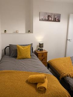 Premium 1BR Retreat for City Travelers - 4
