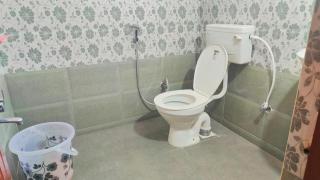 Yashwithaa Homestay Tirupati - New Hill View Apartments with Balcony, AC, WiFi, TV - 1