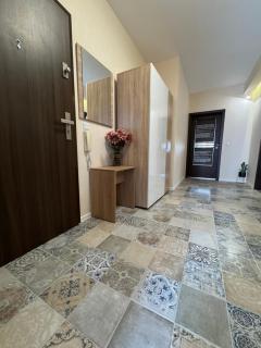Sunny Gym Studio Apartment - 5