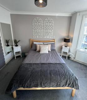 Cosy Bee - 5