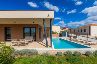 Vila Kumpanija with Pool by Vacay Villas - 3