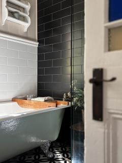 MARIGOLD COTTAGE Charming 1870s central Daylesford cottage - 7