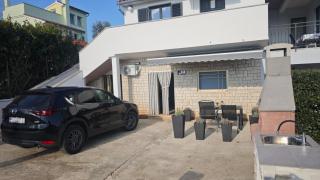 Apartment Fuzalo - Relax, BBQ & Outdoor Space by Villas Guide - 1